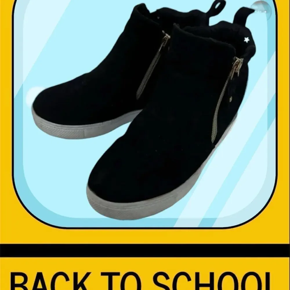 Steve Madden black, girls shoe size 2